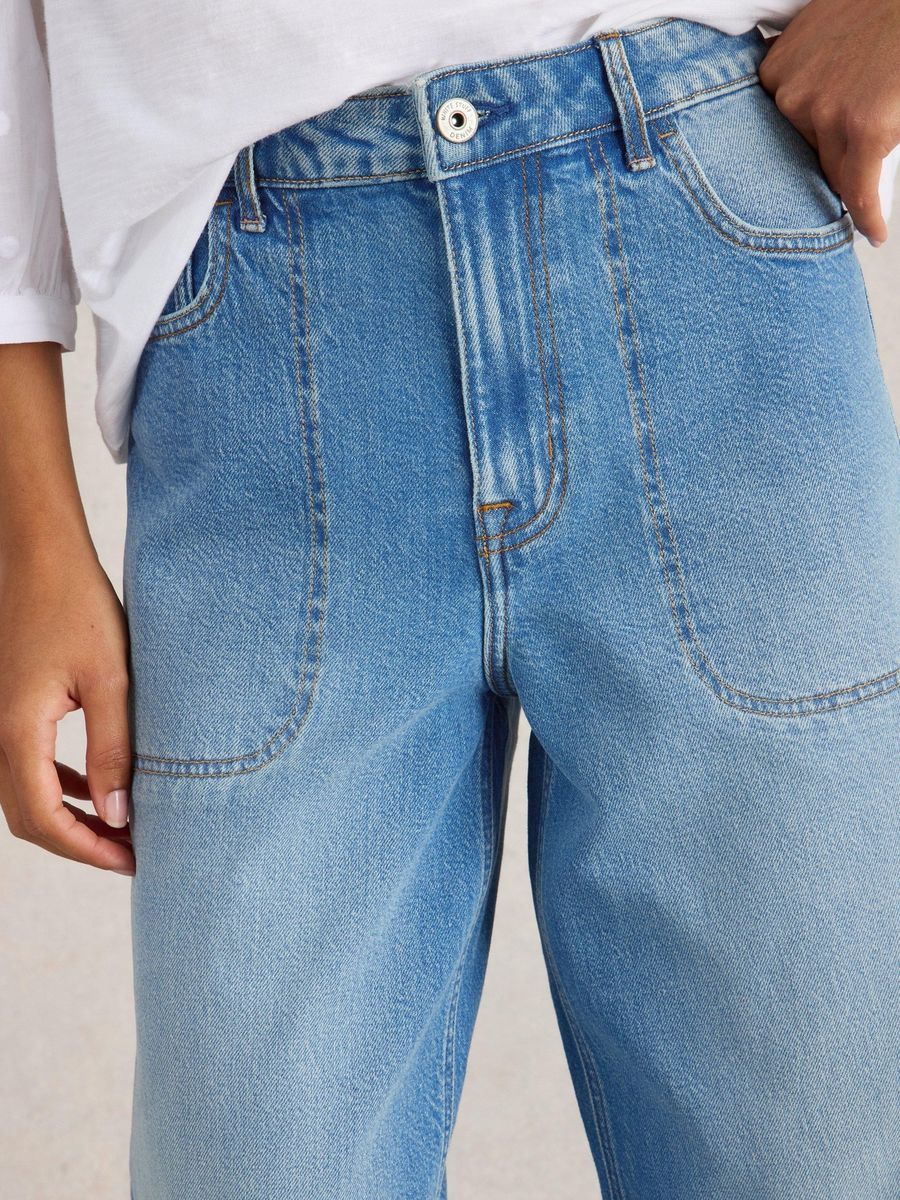 Weit geschnittene Utility-Jeans in voller Länge
