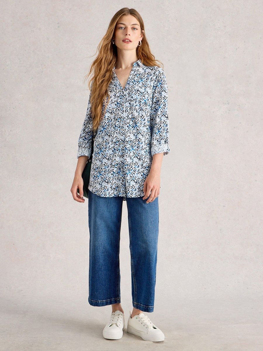 Lange Tunika-Bluse mit abstraktem Print