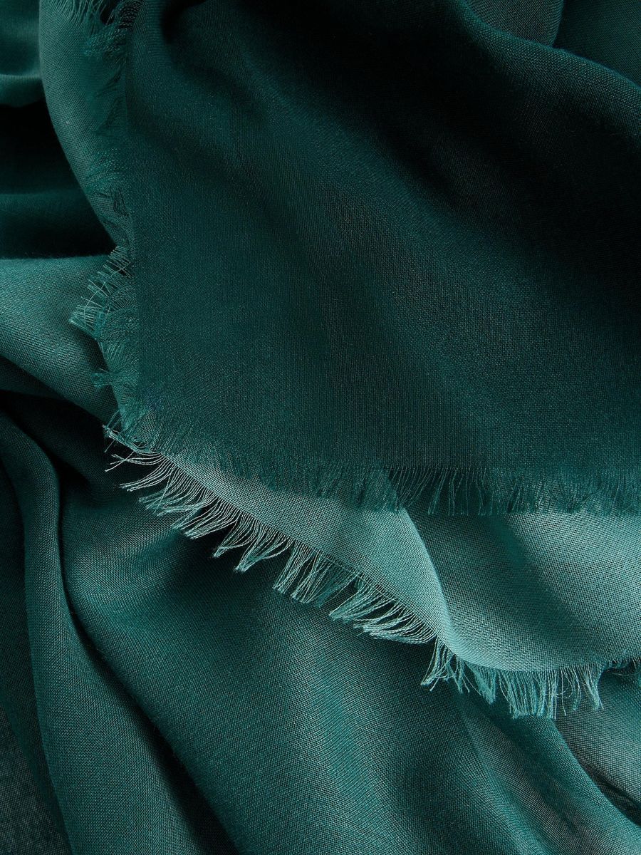 Weicher Oversize-Schal mit Farbverlauf