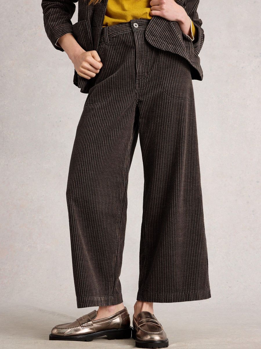 7/8-Kordhose mit weitem Bein