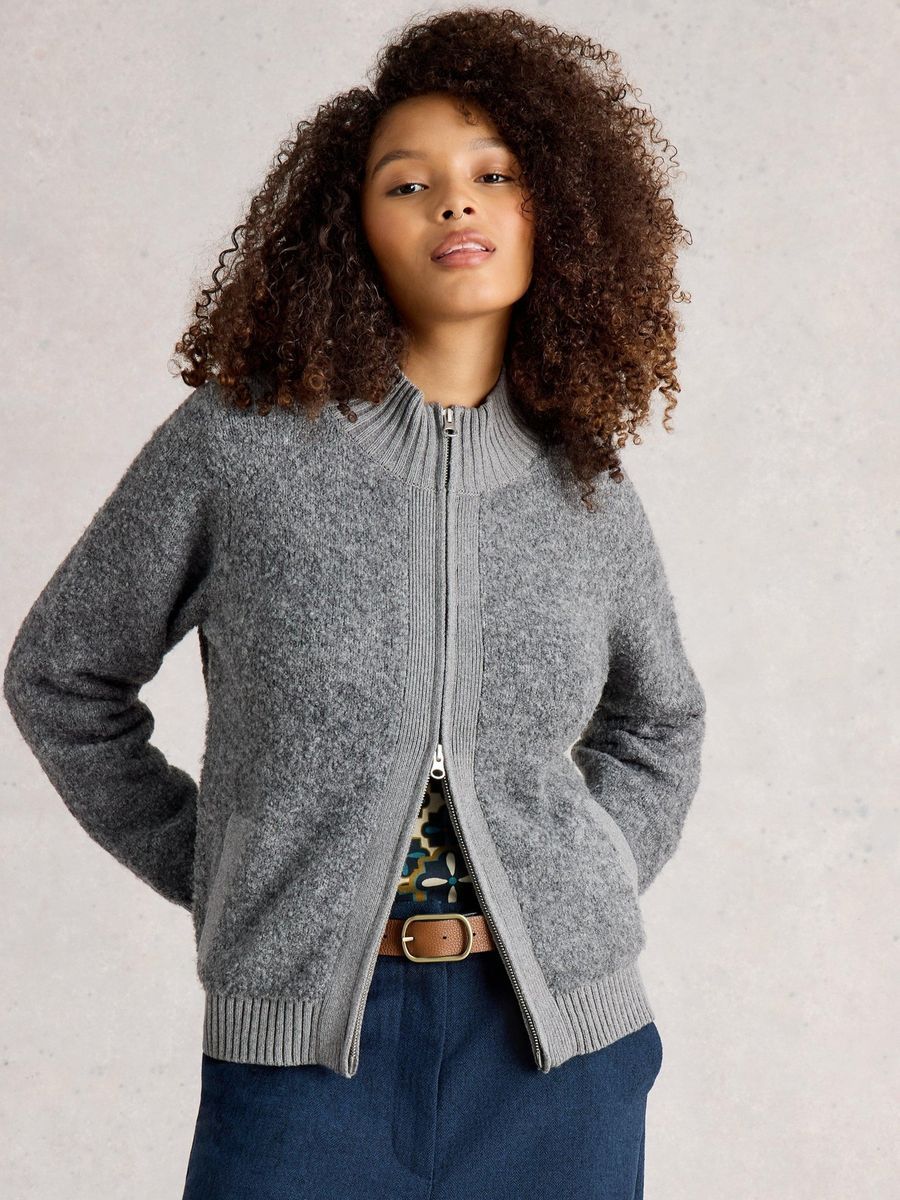 Gemütliche Bouclé-Strickjacke mit Reißverschluss