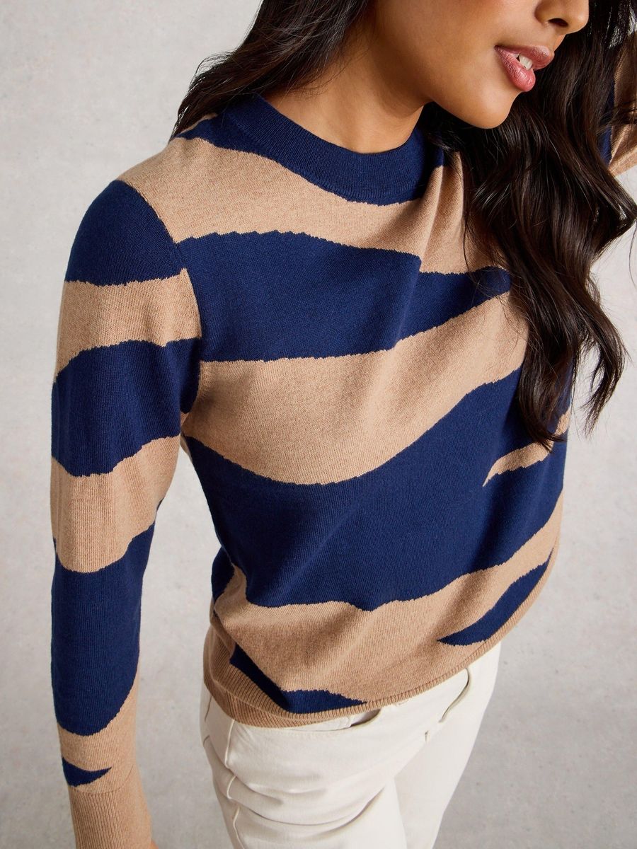 Feingestrickter Pullover mit abstraktem Muster