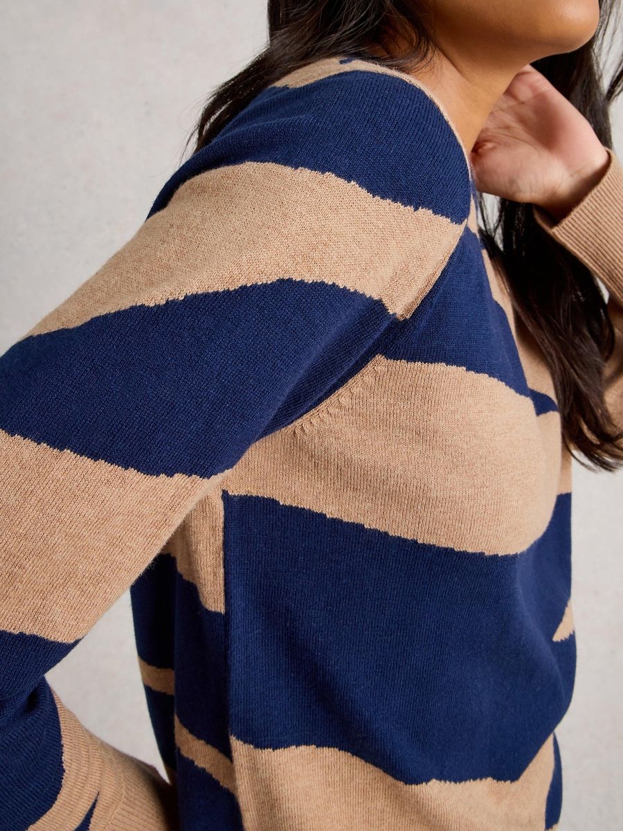 Feingestrickter Pullover mit abstraktem Muster