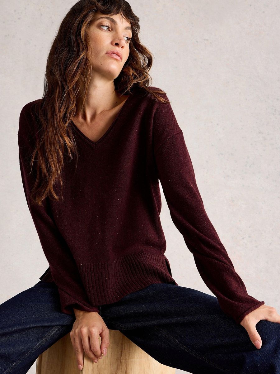 Wollpullover mit V-Ausschnitt