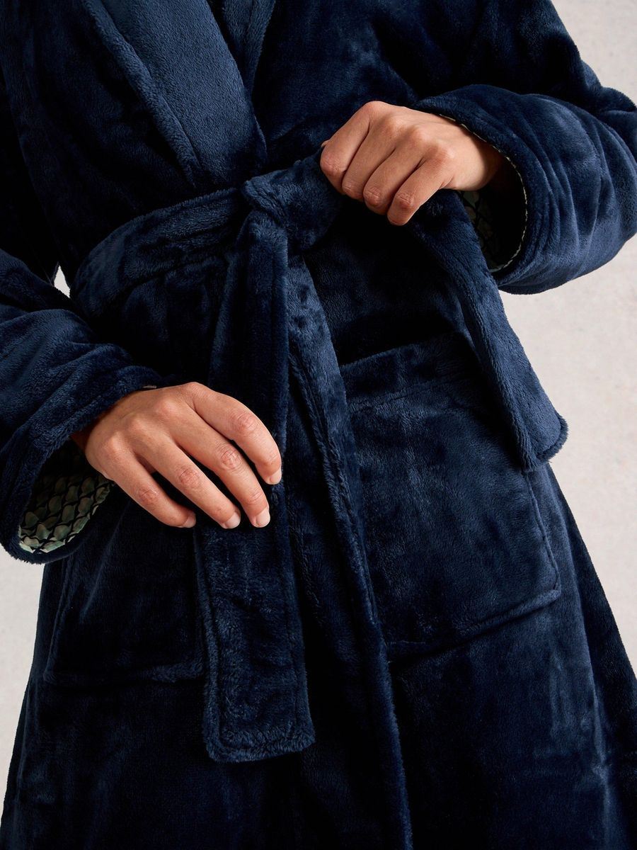 Flauschiger Bademantel aus recyceltem Polyester