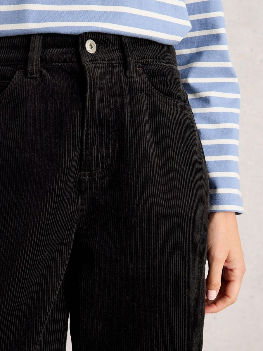 Kordhose mit weitem Bein