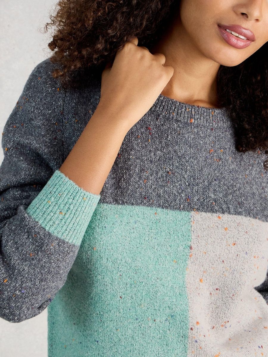 Gestrickter Pullover im Color-Block-Design