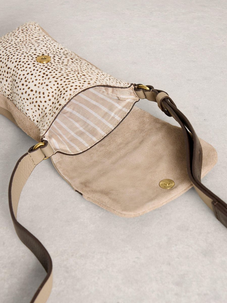 Minimalistische Crossbody-Handytasche aus Wildleder