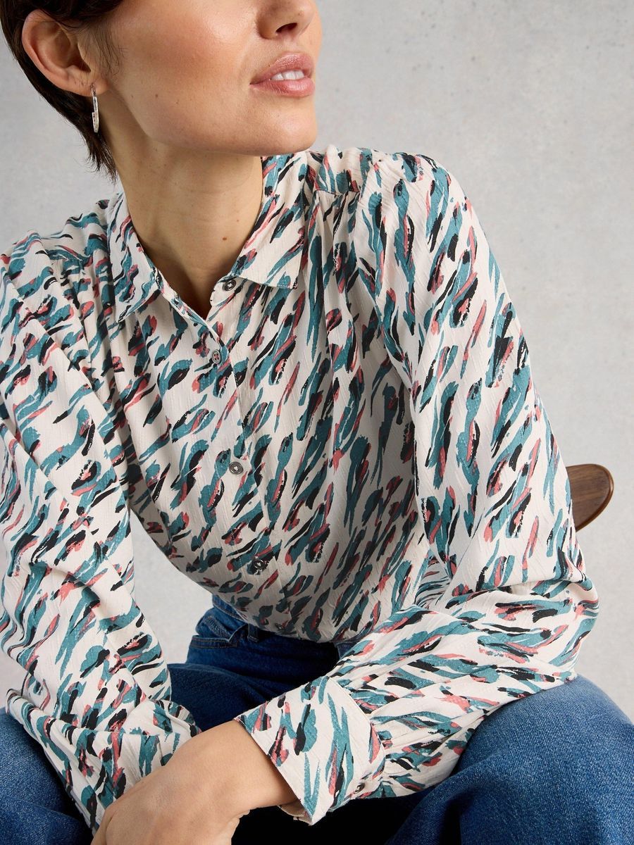 Viskosebluse mit abstraktem Print