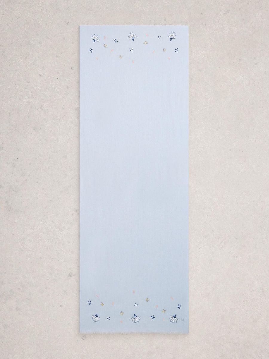 Leichter Schal mit Blumenstickerei