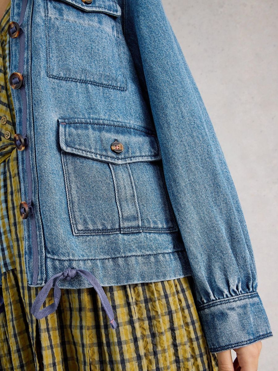 Kragenlose Jeansjacke mit Kordelzug