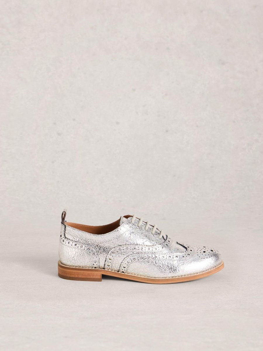 Metallic-Schnürschuhe mit klassischem Lochmuster
