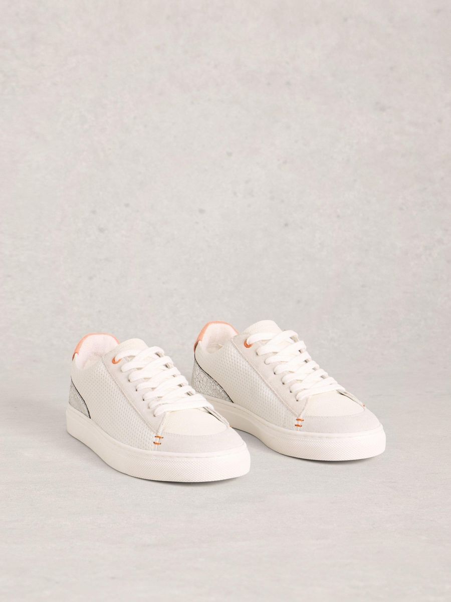 Perforierte Leder Low-Top Sneaker