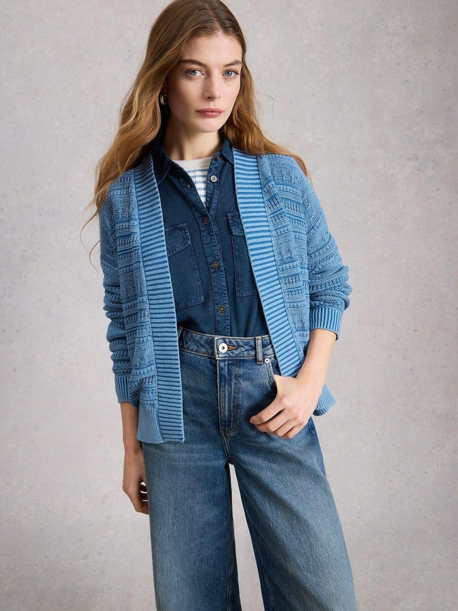 Strukturierte Strickjacke mit Schalkragen