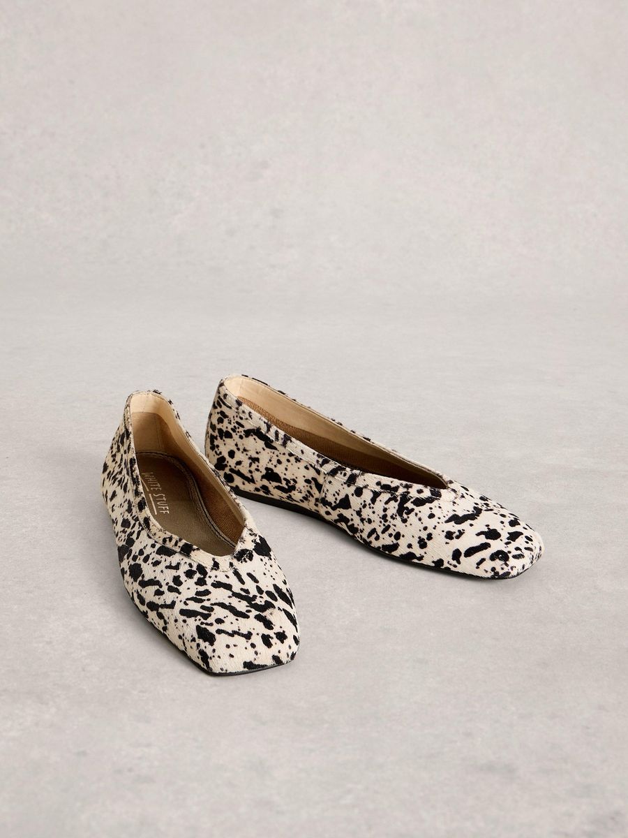 Slipper mit Animal-Print und eckiger Spitze