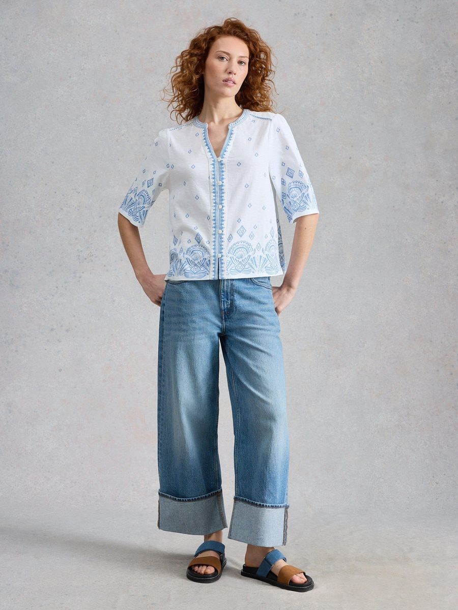 Bestickte Baumwollbluse mit Keilausschnitt
