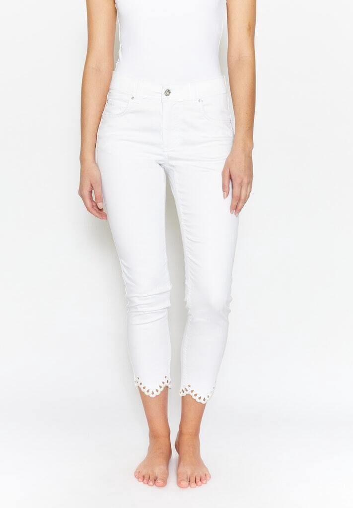 Schmale Cropped-Jeans mit Wellensaum