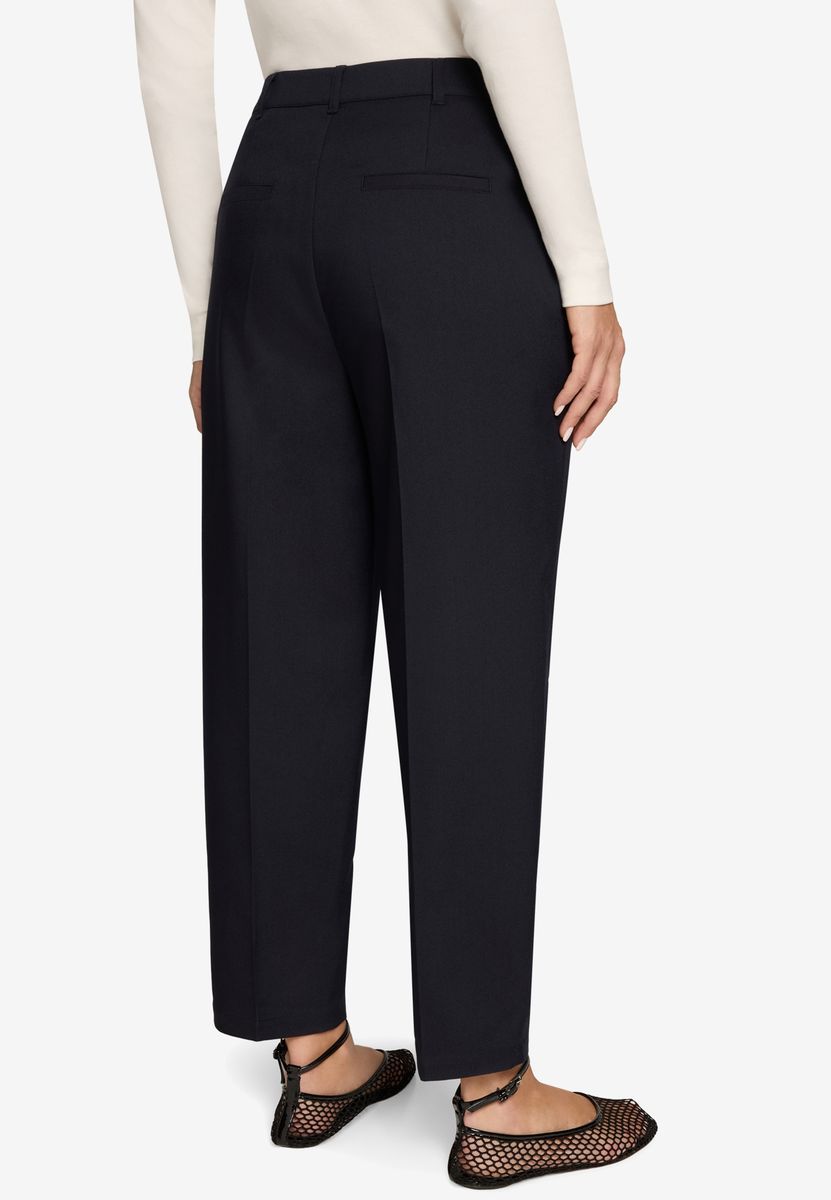Klassische Stoffhose mit Bügelfalte