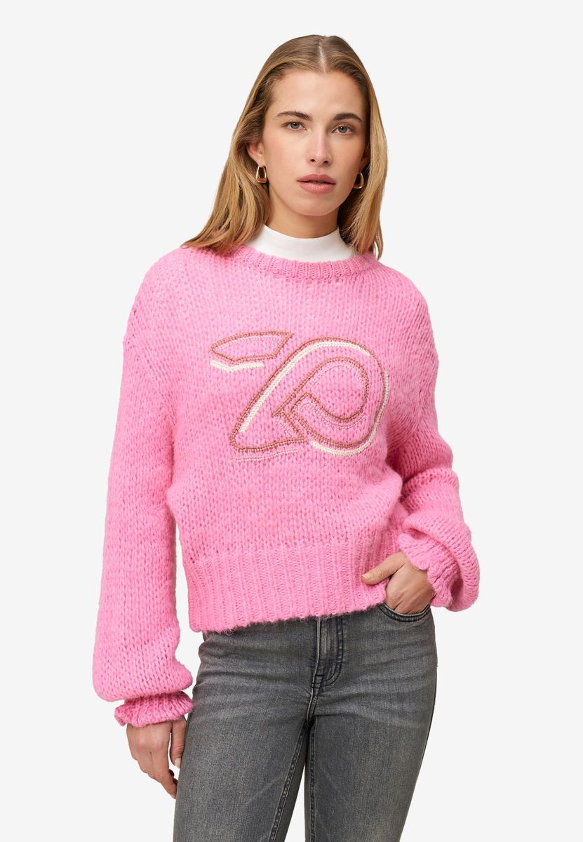 Grobstrickpullover mit Logostickerei