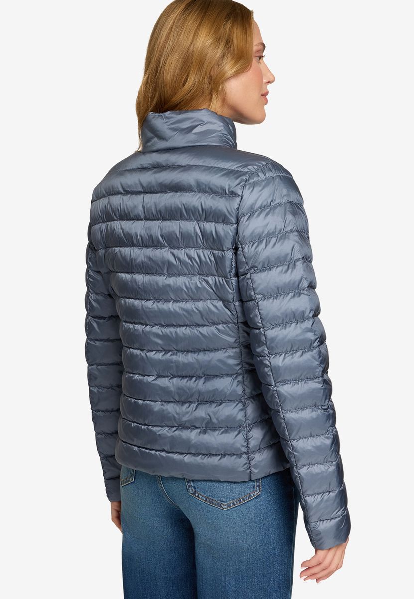 Leichte Steppjacke mit Stehkragen