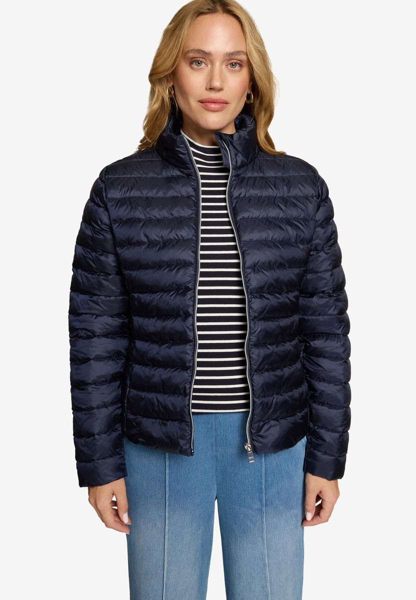 Leichte Steppjacke mit Stehkragen