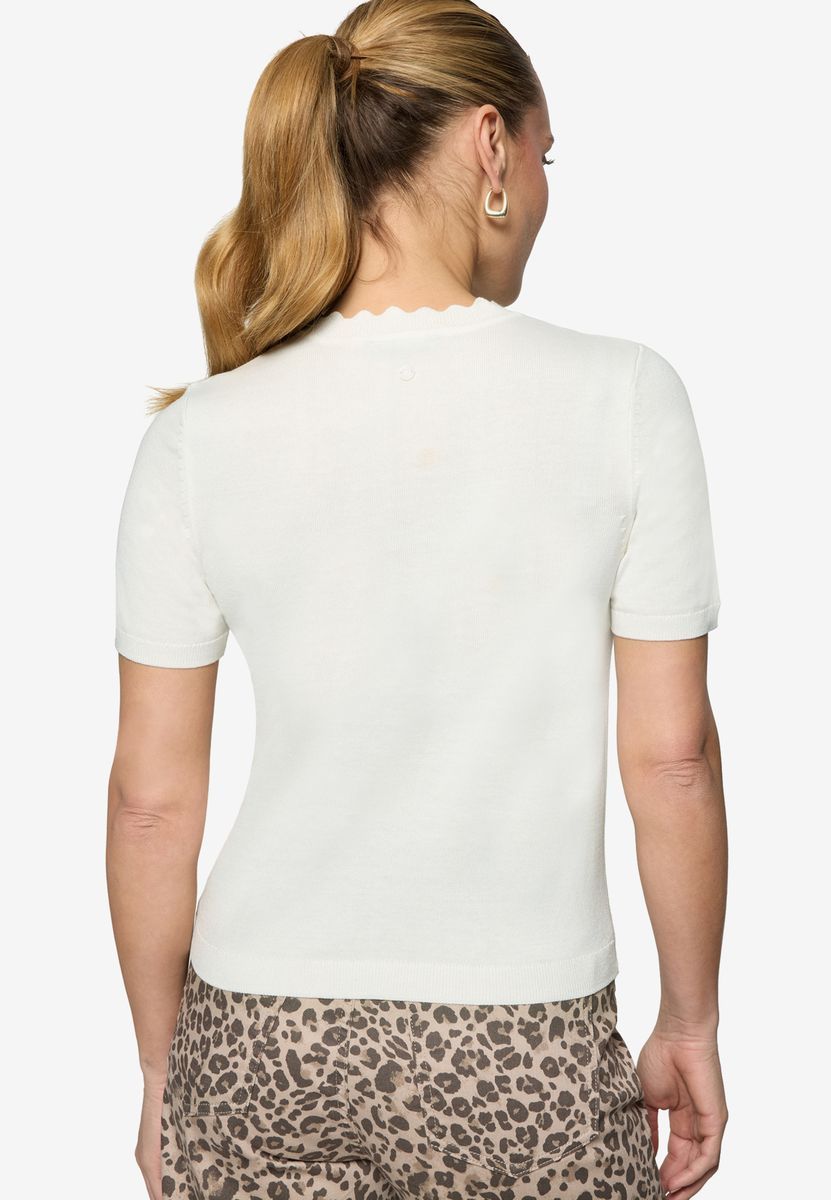 Kurzarm-Stricktop mit Wellensaum