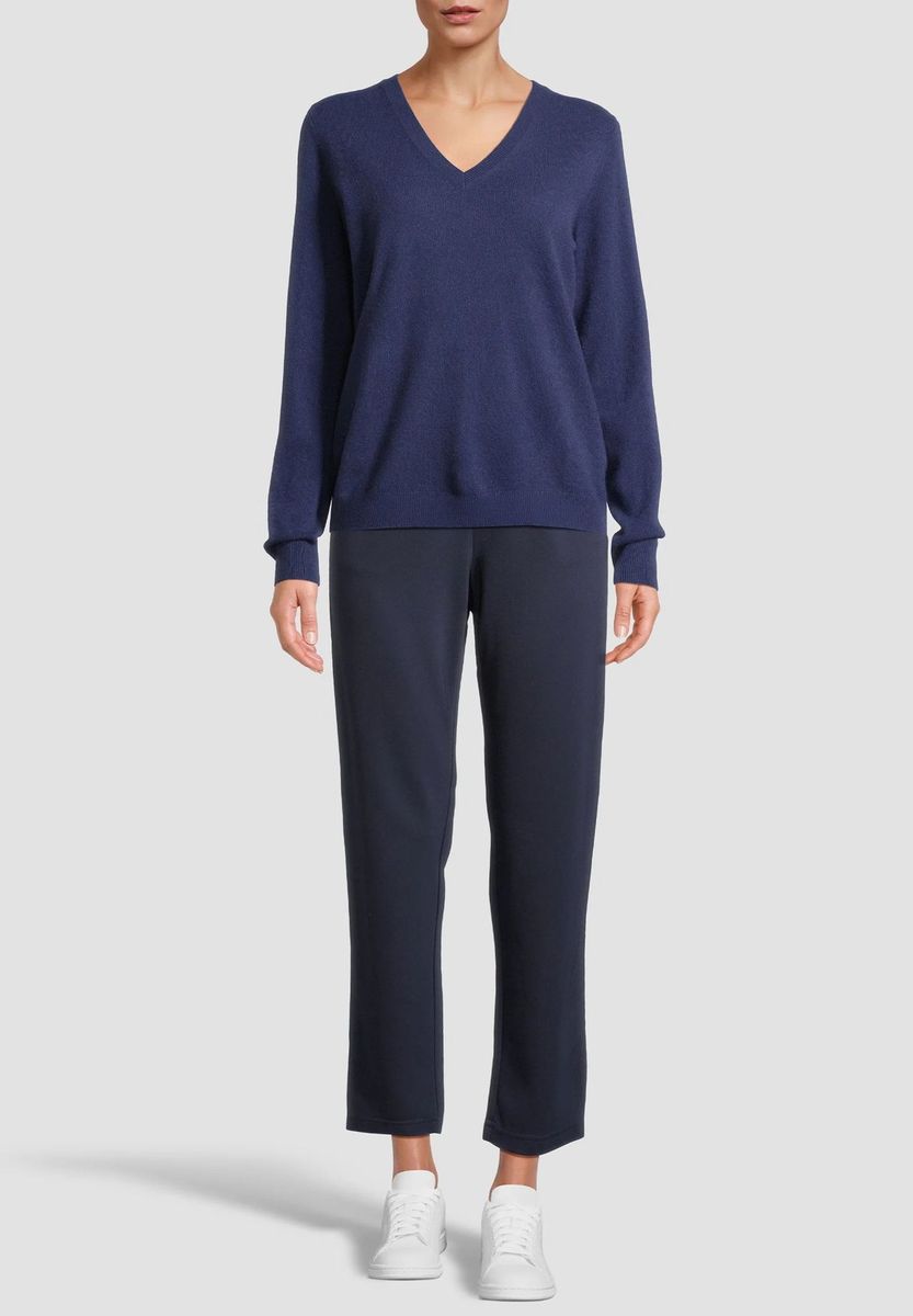 Weicher Kaschmirpullover mit V-Ausschnitt