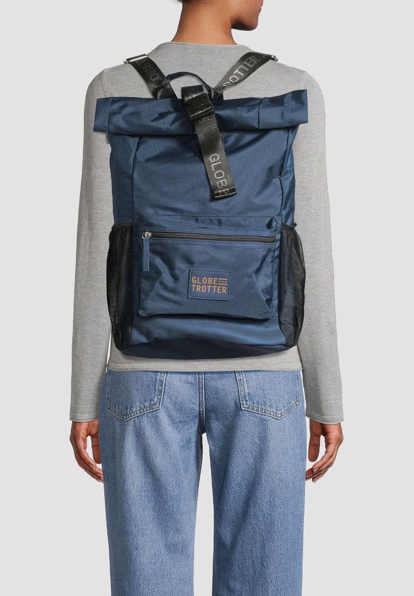 Funktionaler Rolltop-Rucksack mit RFID-Schutz
