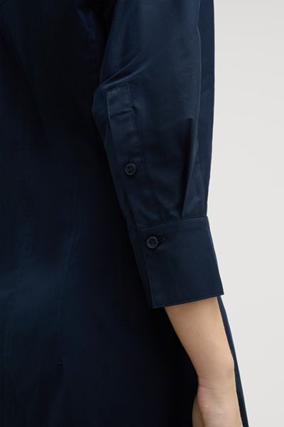 Elegantes Hemdblusenkleid in Midi-Länge