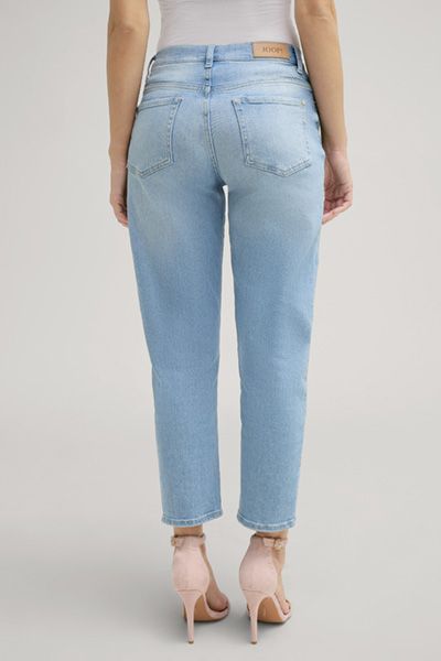 Tapered Jeans mit hoher Taille