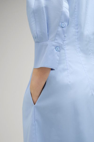 Tailliertes Midi-Hemdblusenkleid aus Baumwolle
