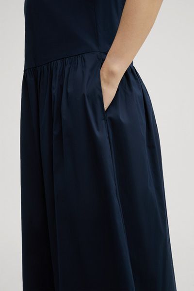 Hemdblusenkleid mit Faltenrock