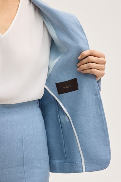 Taillierter Blazer aus Stretch-Leinen
