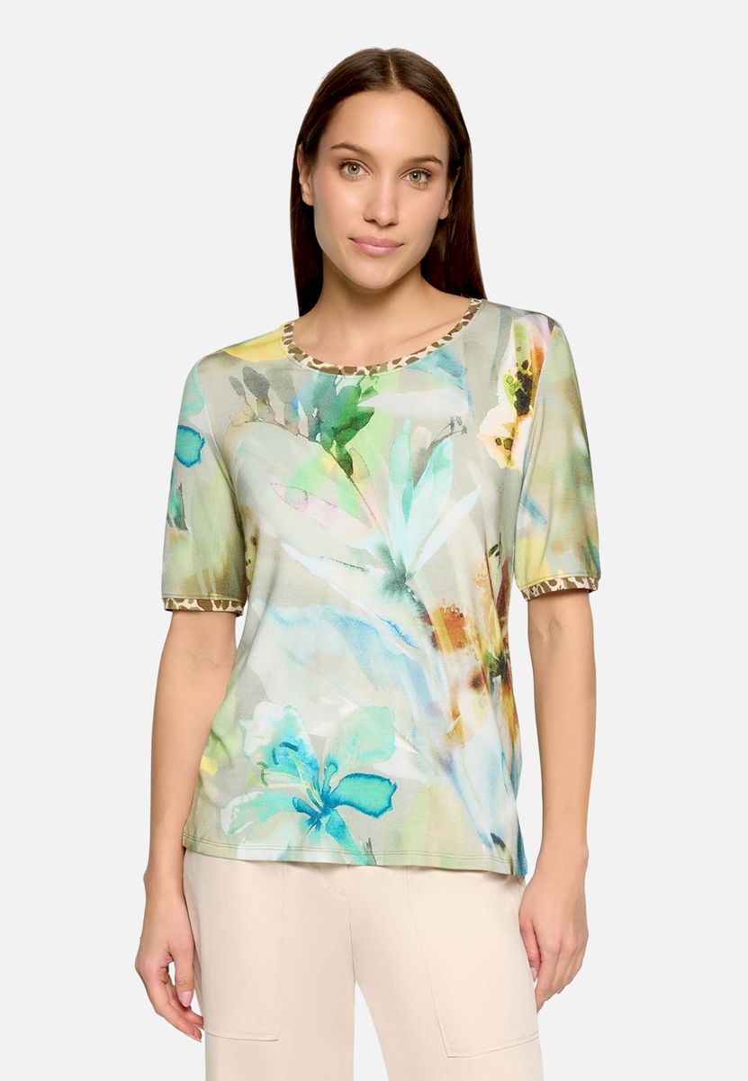 Florales Printshirt mit Leo-Besatz