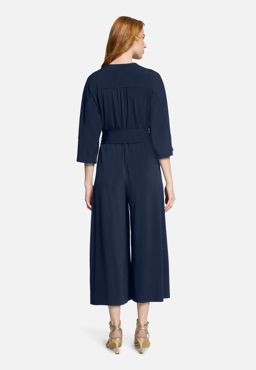 Eleganter Wickel-Jumpsuit mit weitem Bein