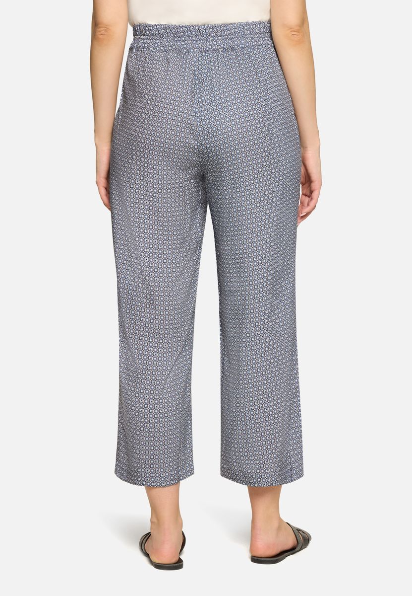 Weit geschnittene Hose mit Geoprint