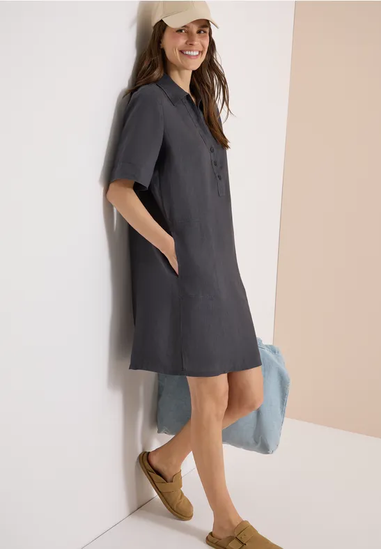 Knielanges Hemdblusenkleid aus Leinen