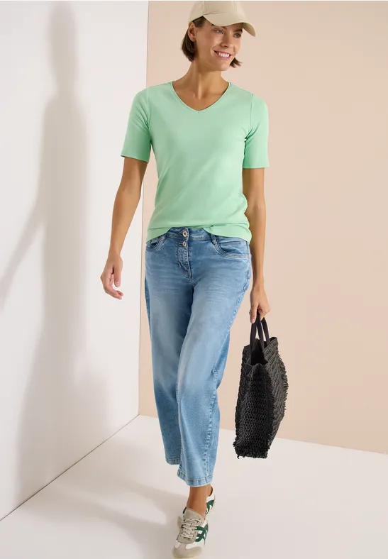 Weiches Basic-T-Shirt mit V-Ausschnitt