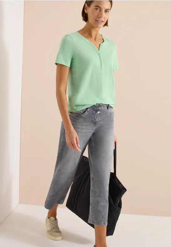 Kurzarmshirt mit Split-Neck aus Baumwolle