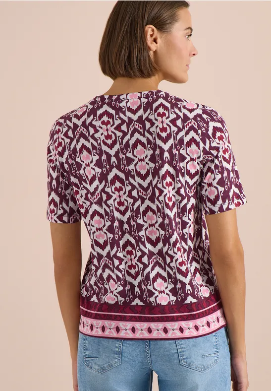 Grafik-Printshirt mit geschlitztem Ausschnitt