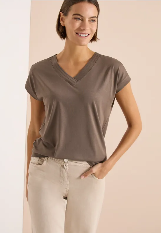 Weiches V-Neck Shirt aus Modalmix