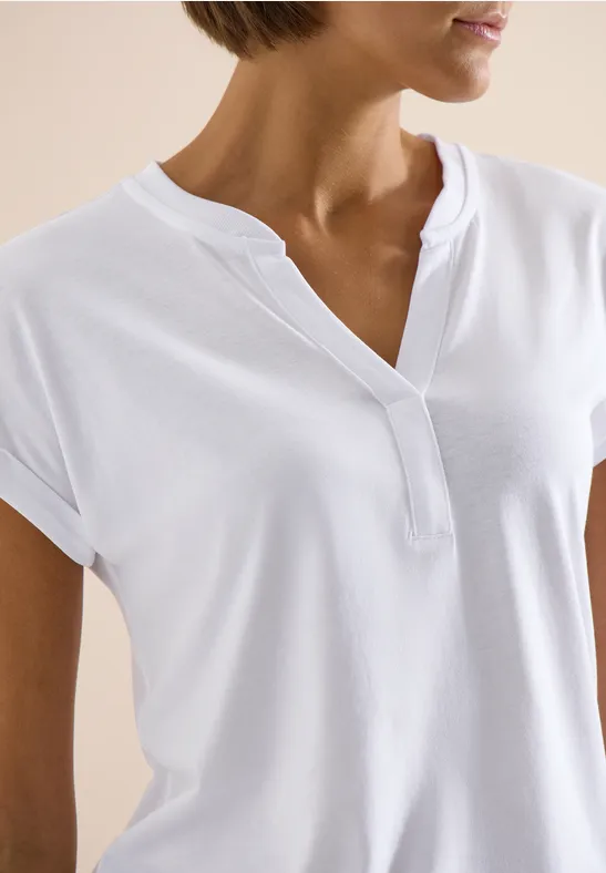 Minimalistisches Tunika-Shirt mit Split-Neck