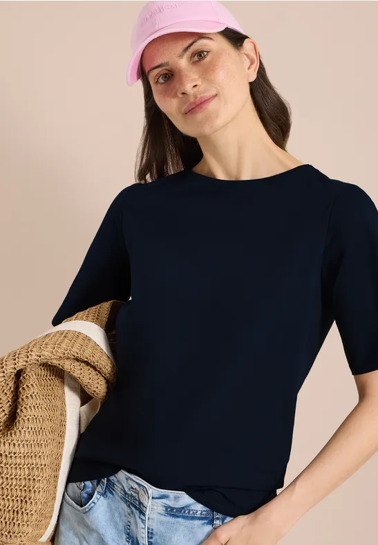 Weiches Shirt mit U-Boot-Ausschnitt