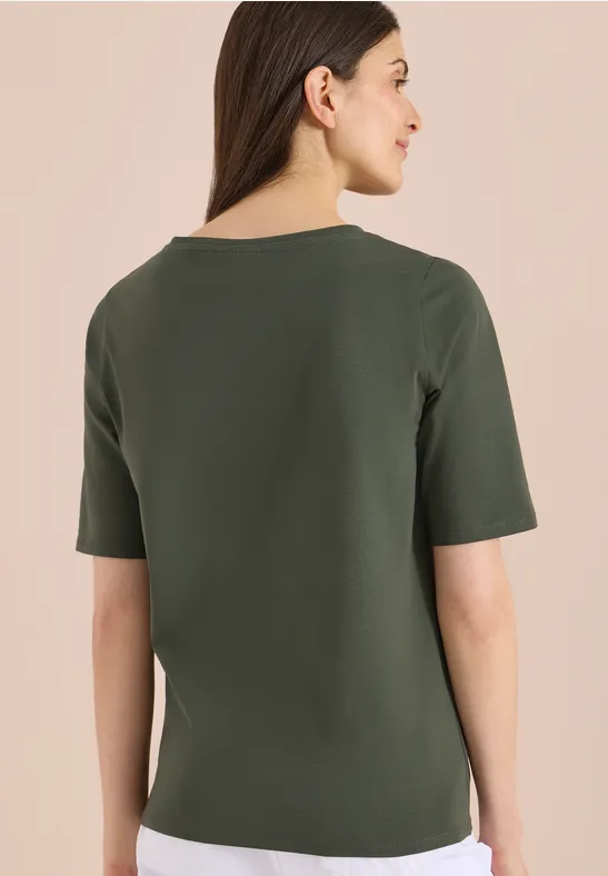 Kurzarmshirt mit U-Boot-Ausschnitt
