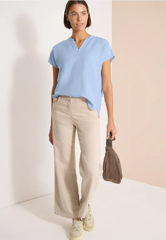 Lockeres Leinenmix-Top mit Split-Neck