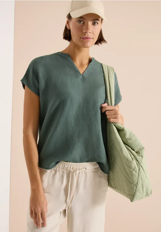 Lässige Leinenmix-Bluse mit Schlitz-Ausschnitt