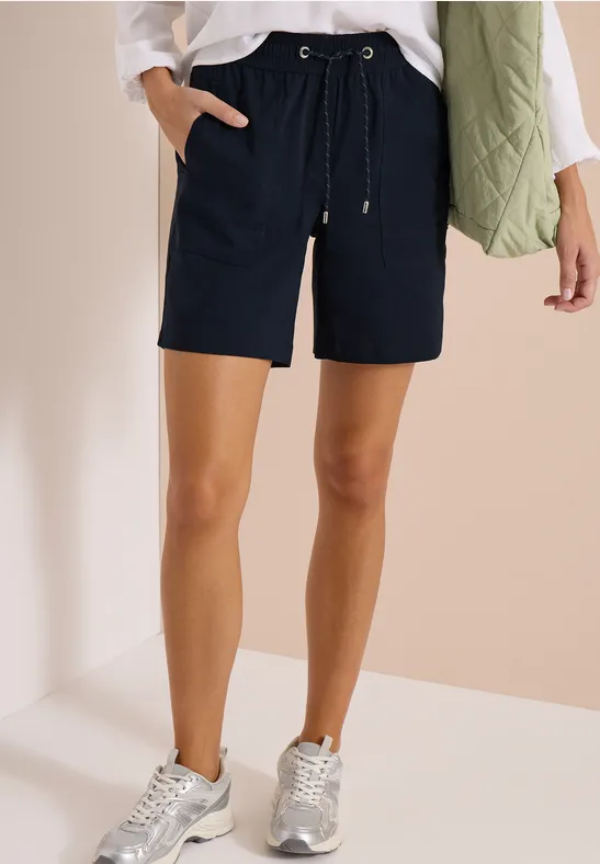 Gerade Shorts im Chelsea Style
