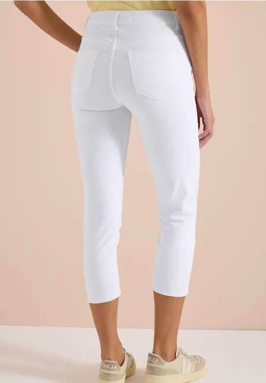 Slim-Fit High-Waist Capri-Jeans