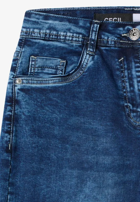 Loose-Fit Wide Leg Jeans