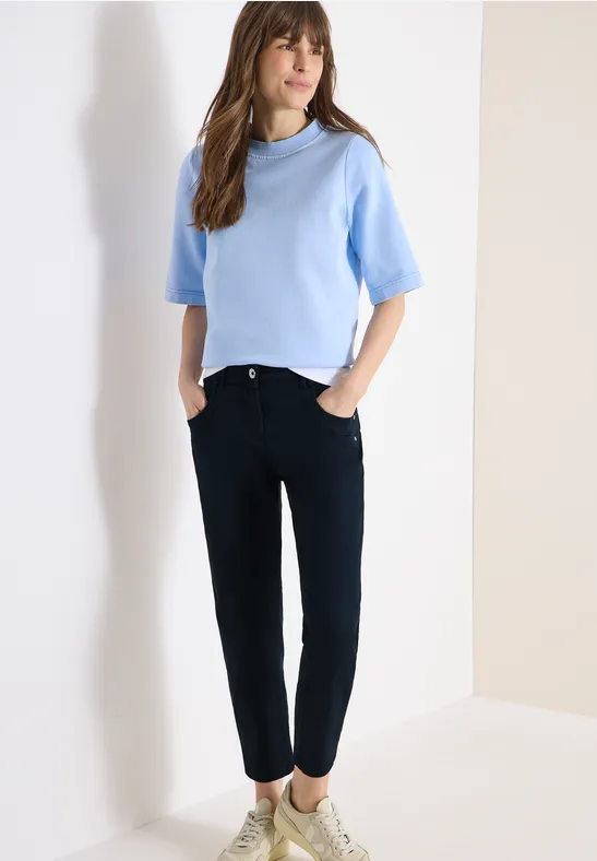 Schmale 7/8-Hose im Casual Fit